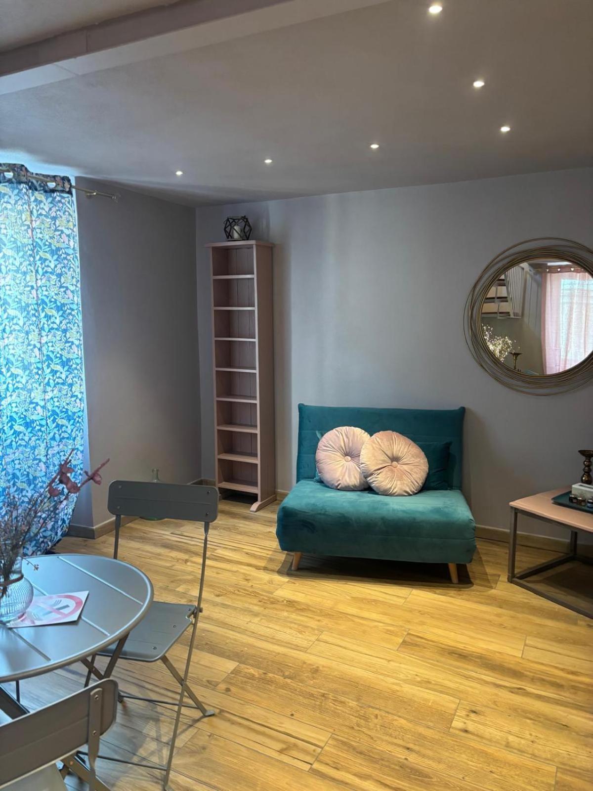 Dantes Apartment Pieve di Teco Екстериор снимка